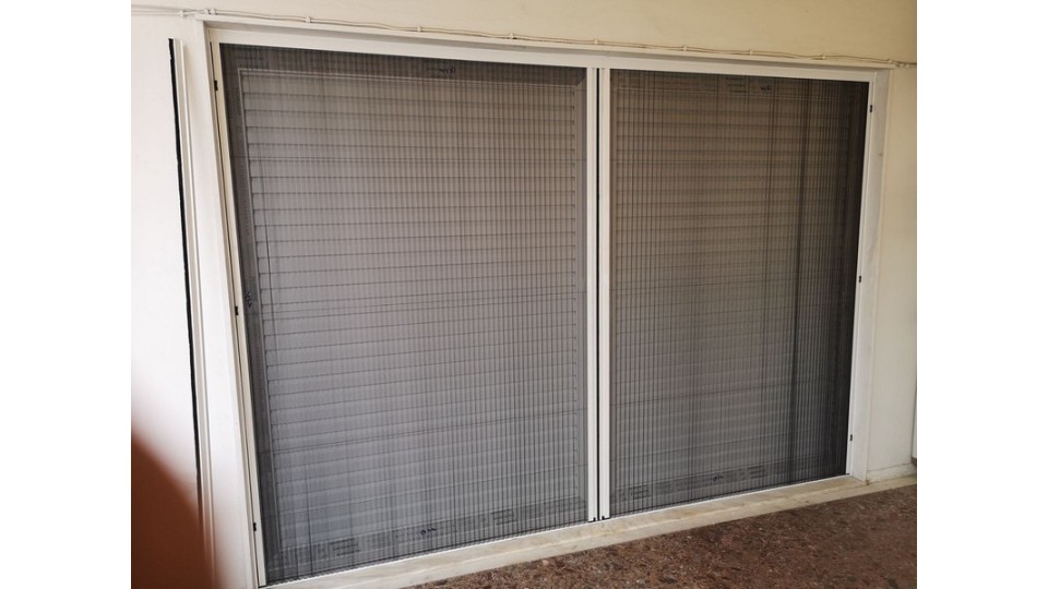 PVC συρομενο με σιτα πλισσε